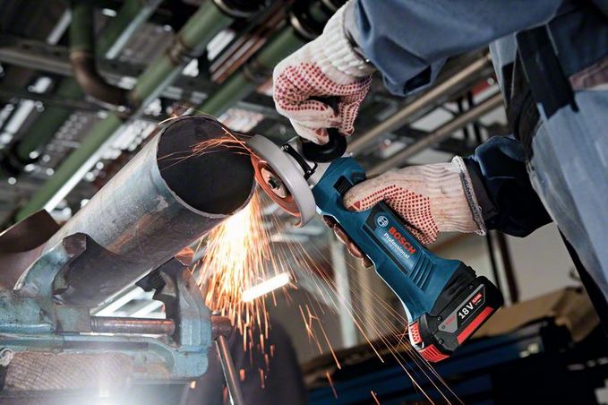 Bosch GWS 12V-76 Professional aku úhlová bruska 3,0Ah - 06019F200B