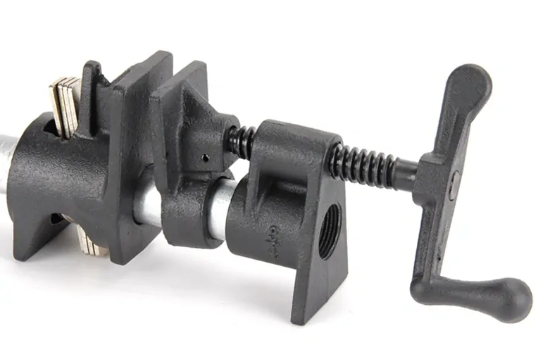 MAGG SVST-12 Svěrka šroubová na trubky 1/2"