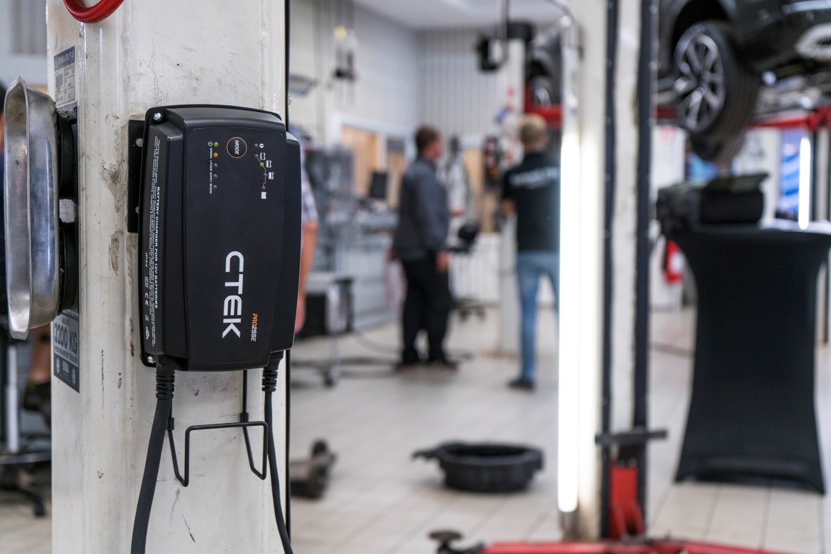 CTEK MULTI PRO 25SE Ext 12V 25A inteligentní nabíječka