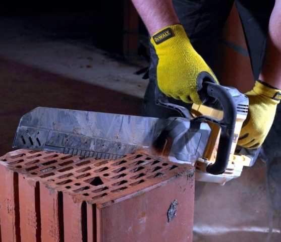 DEWALT DWE397 Pila na stavební materiály Alligator 430mm