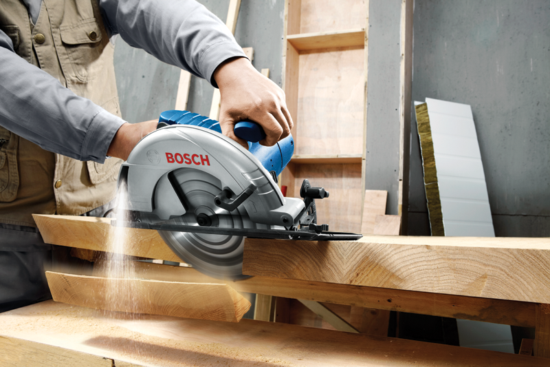 Bosch GKS 235 Turbo Professional okružní pila 2050W - 06015A2001