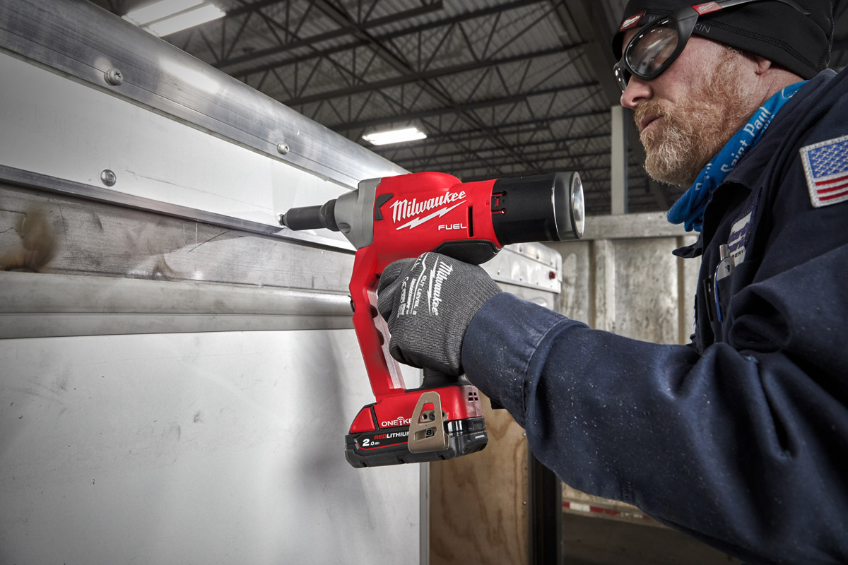 MILWAUKEE M18 ONEFPRT-0X Aku nýtovačka 18V (bez aku) - 4933478601