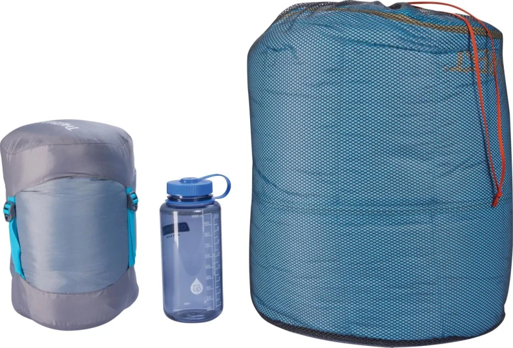 Therm-a-Rest BOOST 20F/-6C Regular Morning Blue péřový spacák světlemodrý