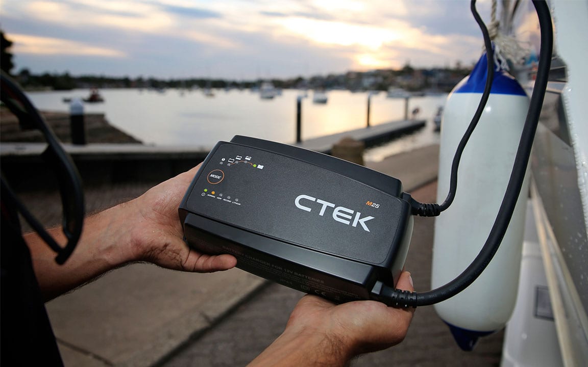 CTEK M25 12V 25A nabíječka pro lodě a karavany