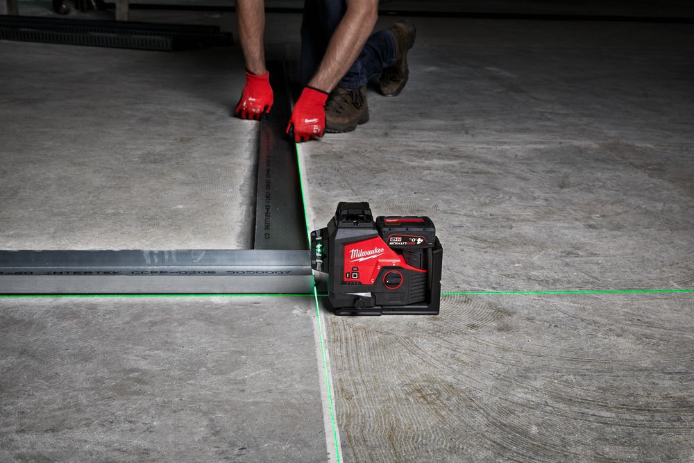 MILWAUKEE M12 3PLKIT-401P Aku Křížový liniový laser včetně příslušenství 12V / 4,0Ah - 4933478960