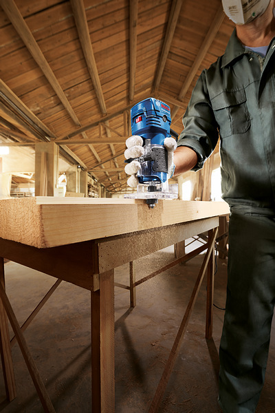 BOSCH GKF 550 Professional ohraňovací frézka - 06016A0020