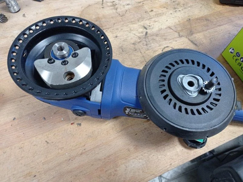 TUSON 130050 elektrická orbitální leštička 125mm / 720W