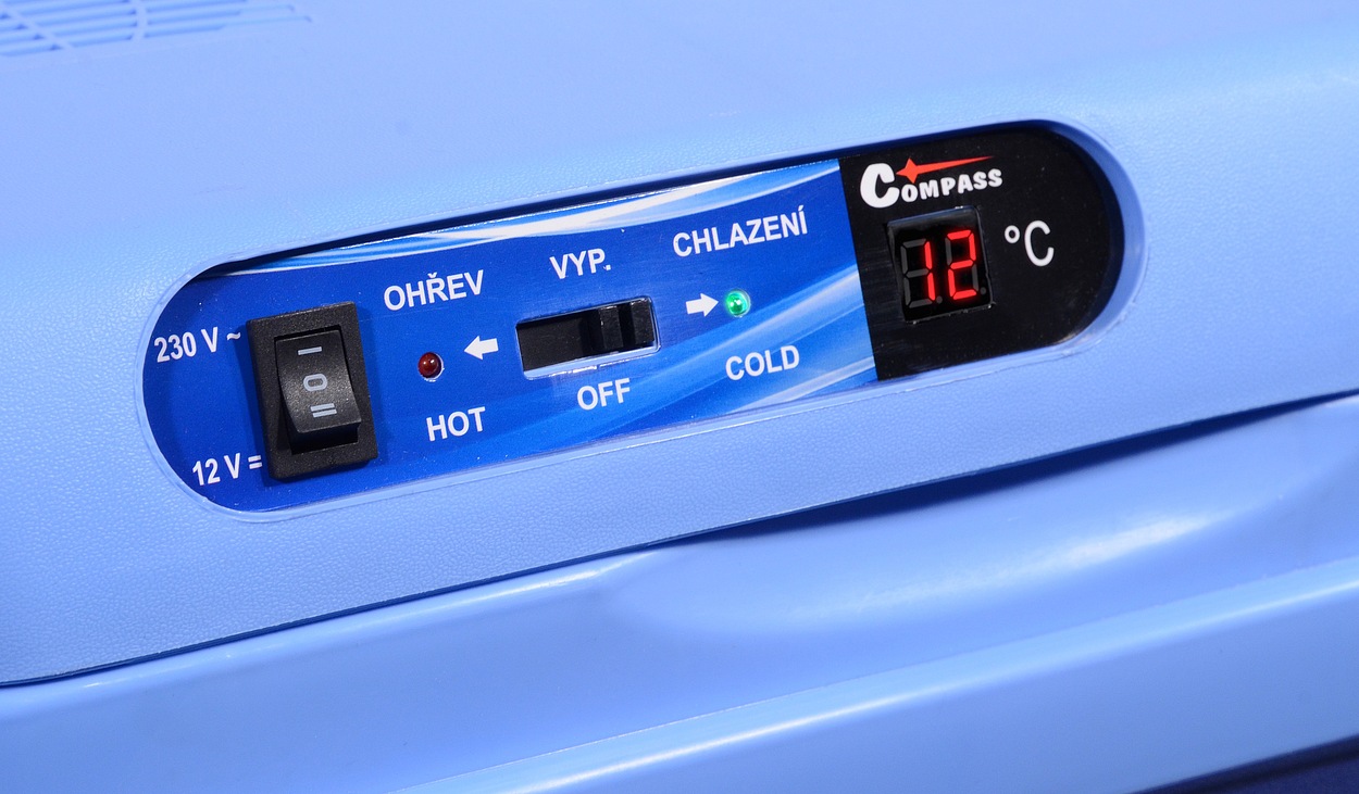 Compass 07121 Chladící box 25litrů BLUE 230/12V displej s teplotou