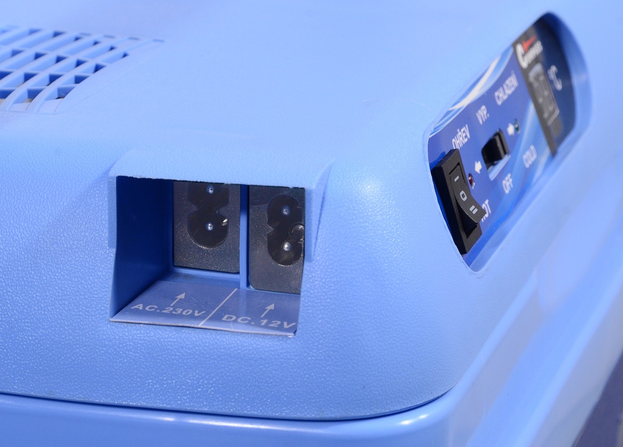 Compass 07121 Chladící box 25litrů BLUE 230/12V displej s teplotou