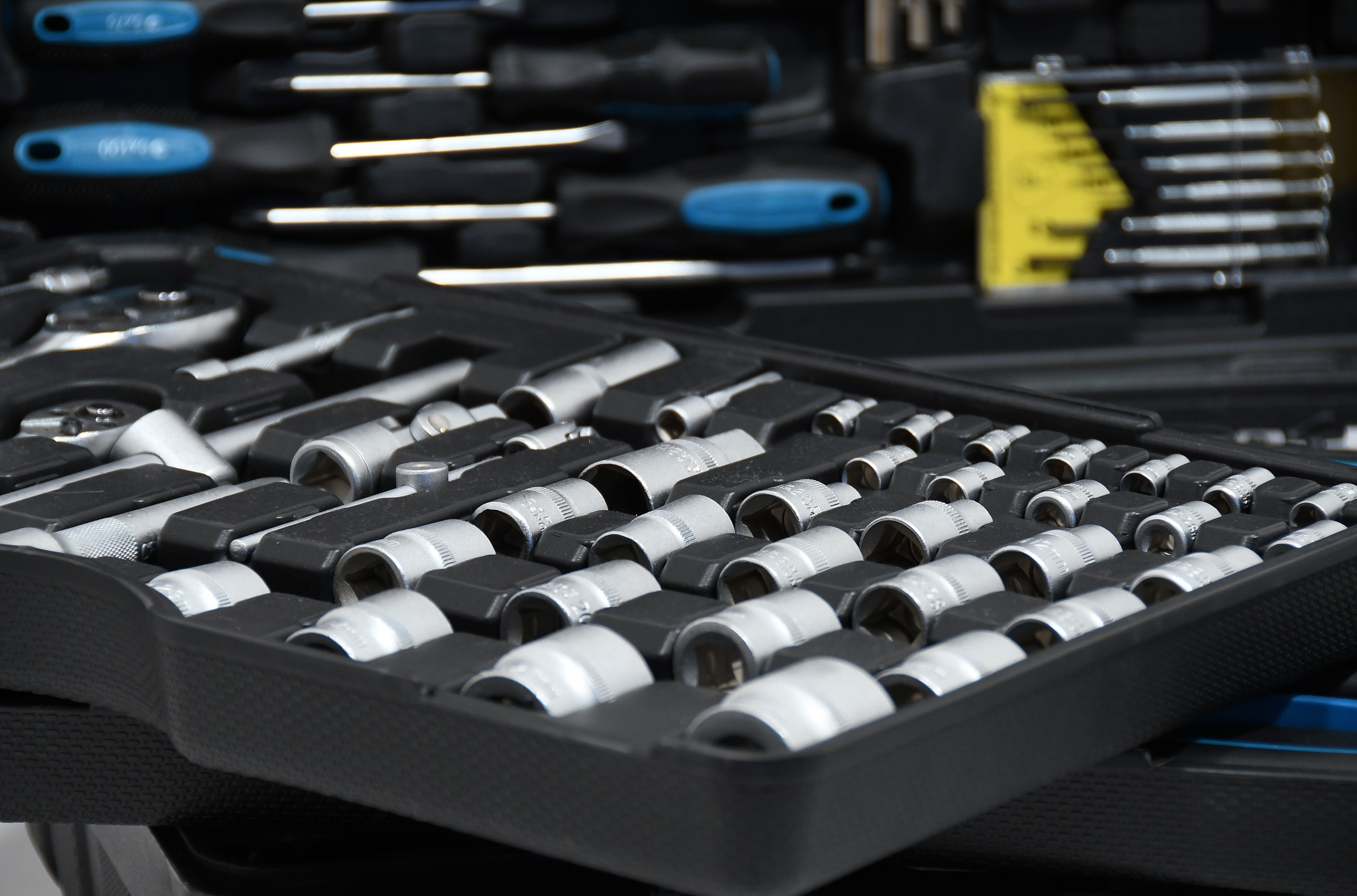 COMPASS 09455 Kufr nářadí 257 dílů, PROFESSIONAL